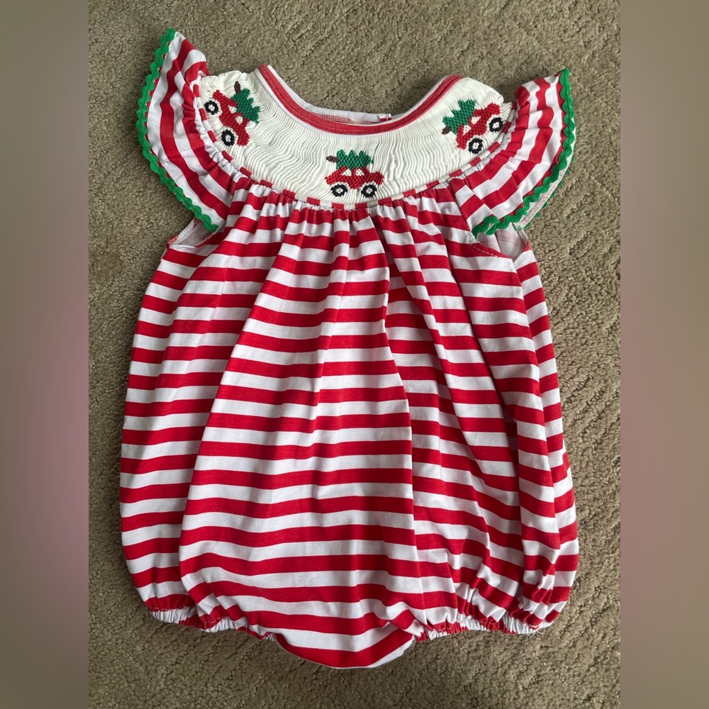 Red Stripe girls’ holiday smock bubble